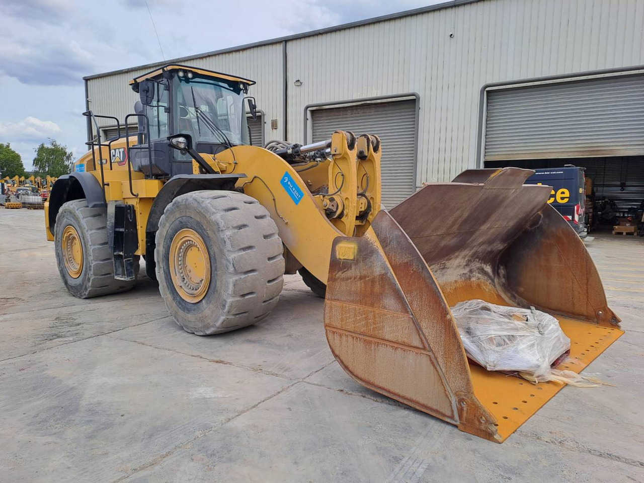 CAT 982M - Utovarivač na kotačima: slika CAT 982M - Utovarivač na kotačima CAT 982M - Utovarivač na kotačima: slika CAT 982M - Utovarivač na kotačima