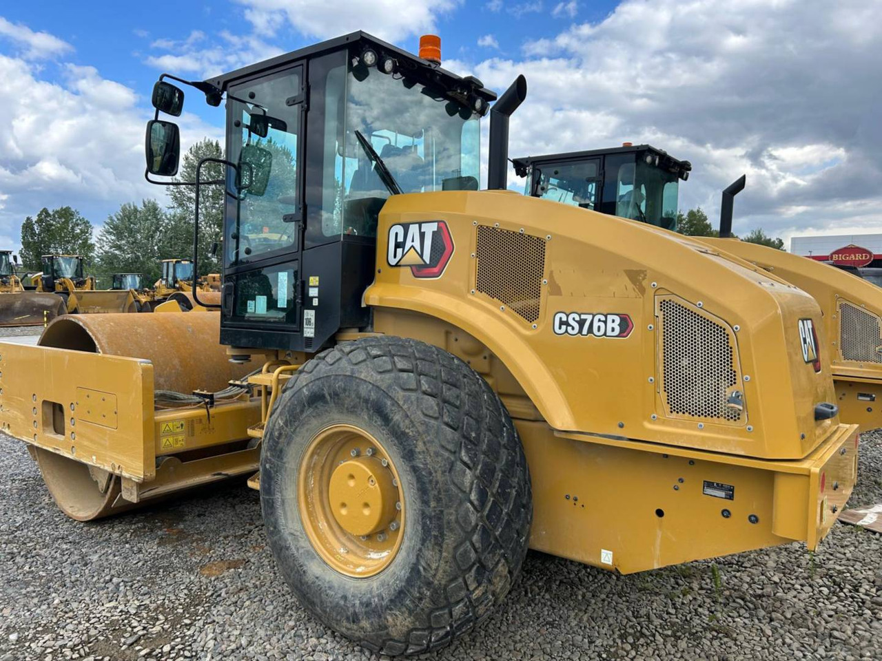 CAT CS76B - Kompaktor: slika CAT CS76B - Kompaktor CAT CS76B - Kompaktor: slika CAT CS76B - Kompaktor