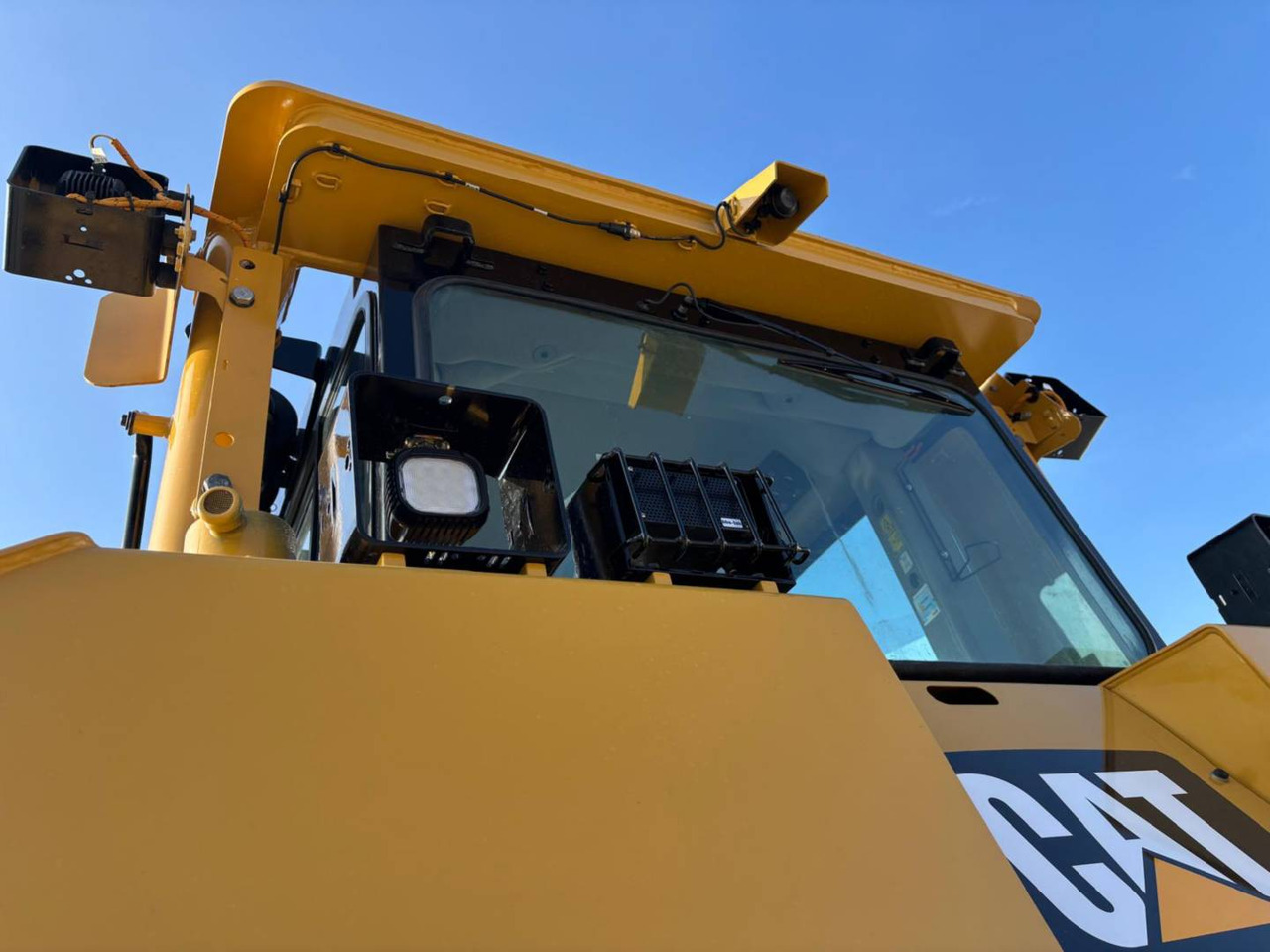 Buldožer CAT D8T: slika Buldožer CAT D8T