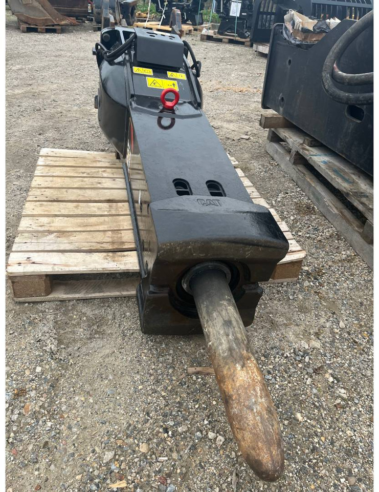 CAT H120S/CW40S/BRH - Hidraulični čekić: slika CAT H120S/CW40S/BRH - Hidraulični čekić CAT H120S/CW40S/BRH - Hidraulični čekić: slika CAT H120S/CW40S/BRH - Hidraulični čekić