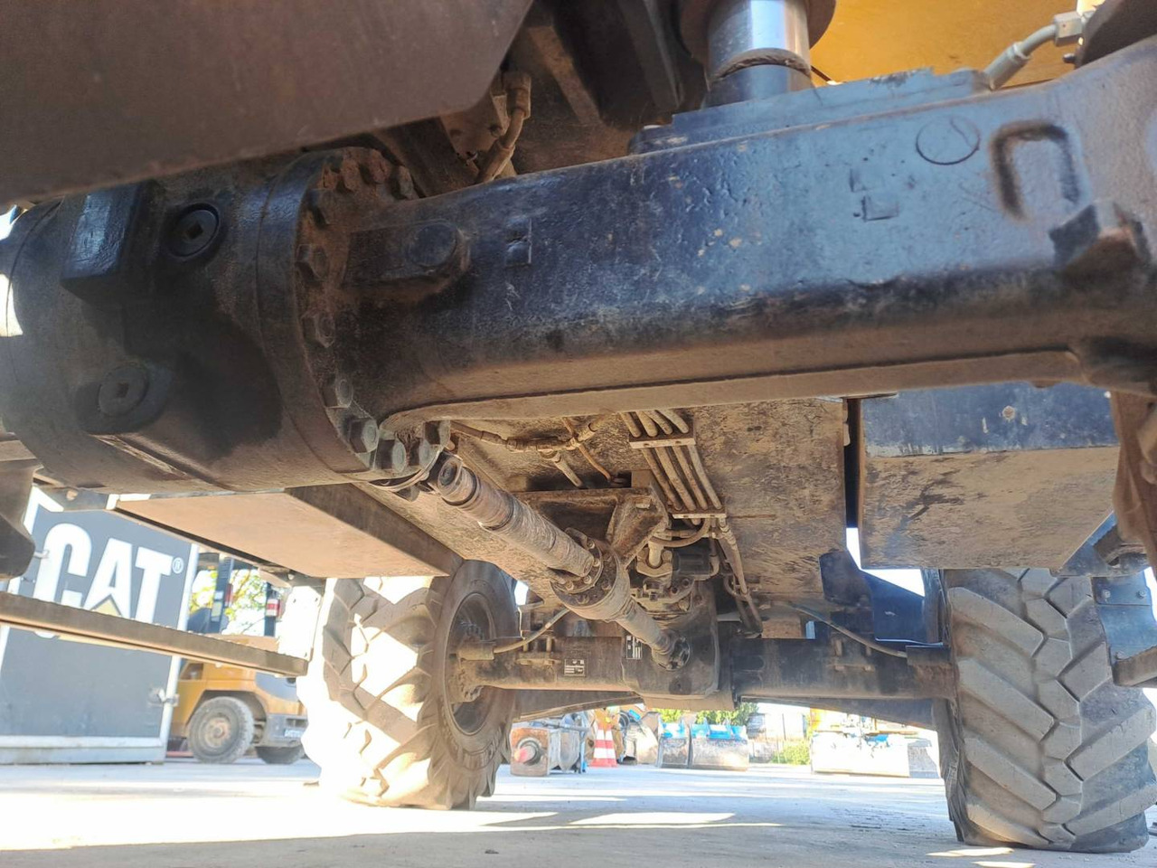 CAT M315 - Bager na kotačima: slika CAT M315 - Bager na kotačima CAT M315 - Bager na kotačima: slika CAT M315 - Bager na kotačima