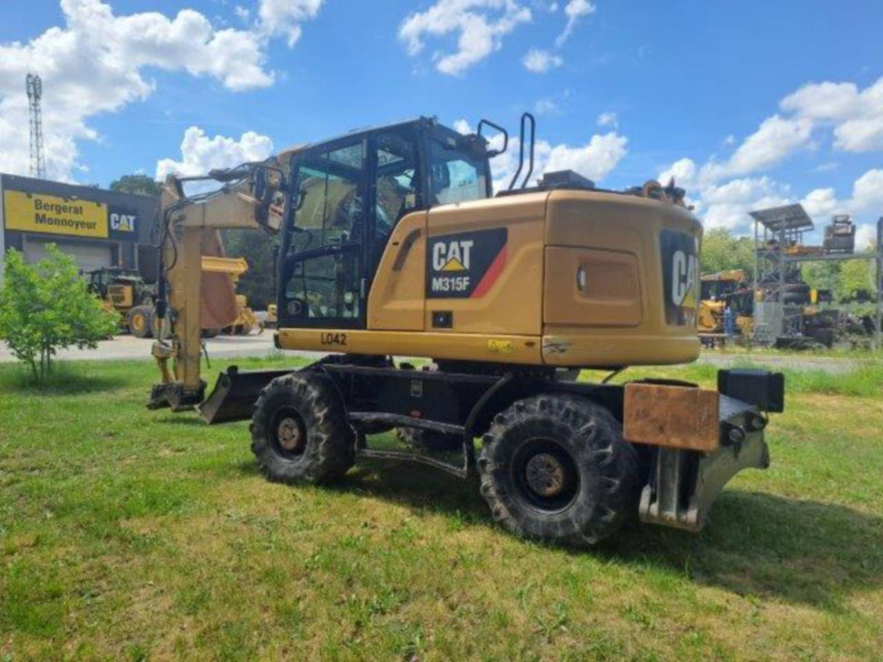 CAT M315F IVC - Bager na kotačima: slika CAT M315F IVC - Bager na kotačima CAT M315F IVC - Bager na kotačima: slika CAT M315F IVC - Bager na kotačima