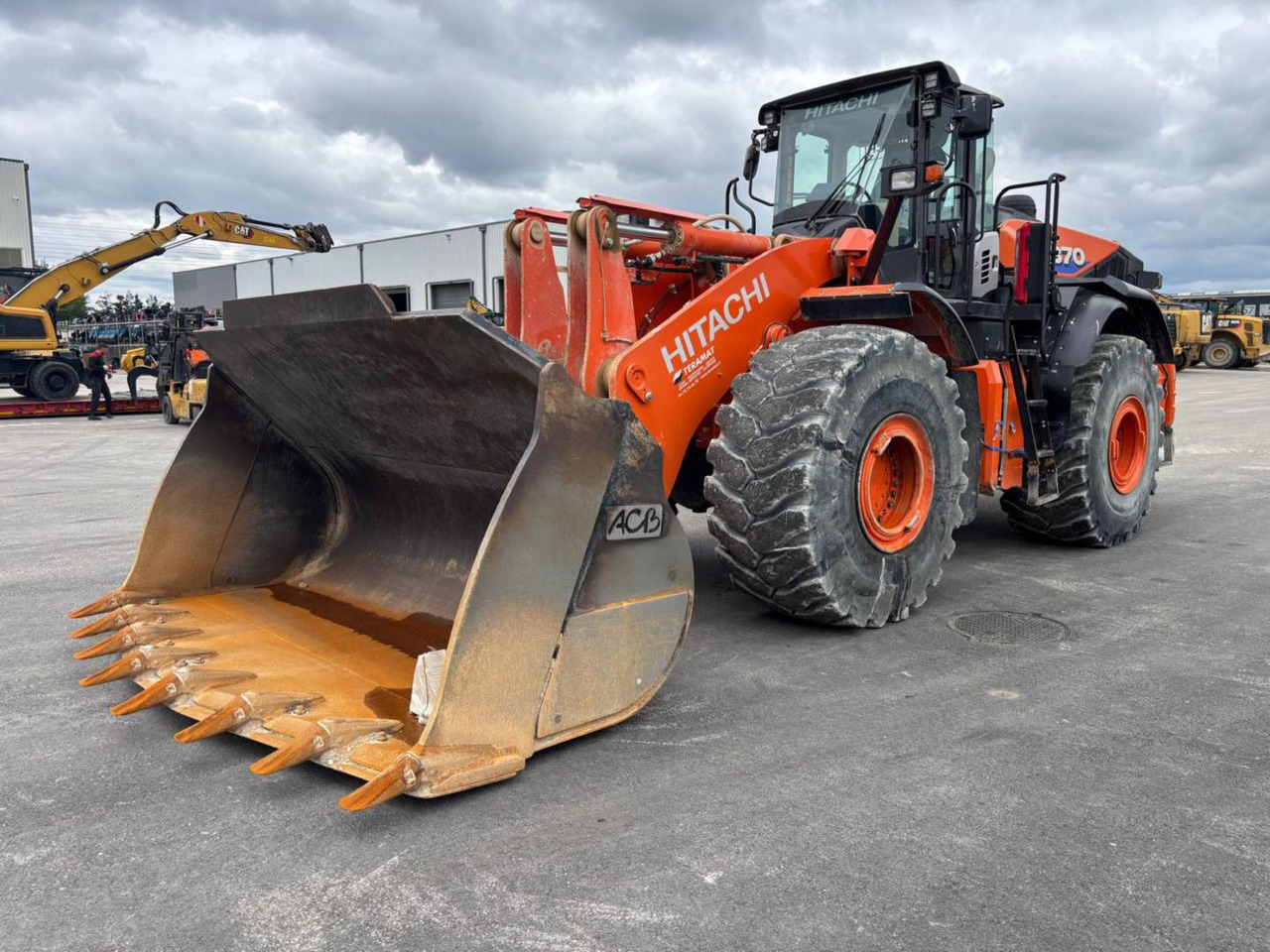HITACHI ZW370.6 - Utovarivač na kotačima: slika HITACHI ZW370.6 - Utovarivač na kotačima HITACHI ZW370.6 - Utovarivač na kotačima: slika HITACHI ZW370.6 - Utovarivač na kotačima