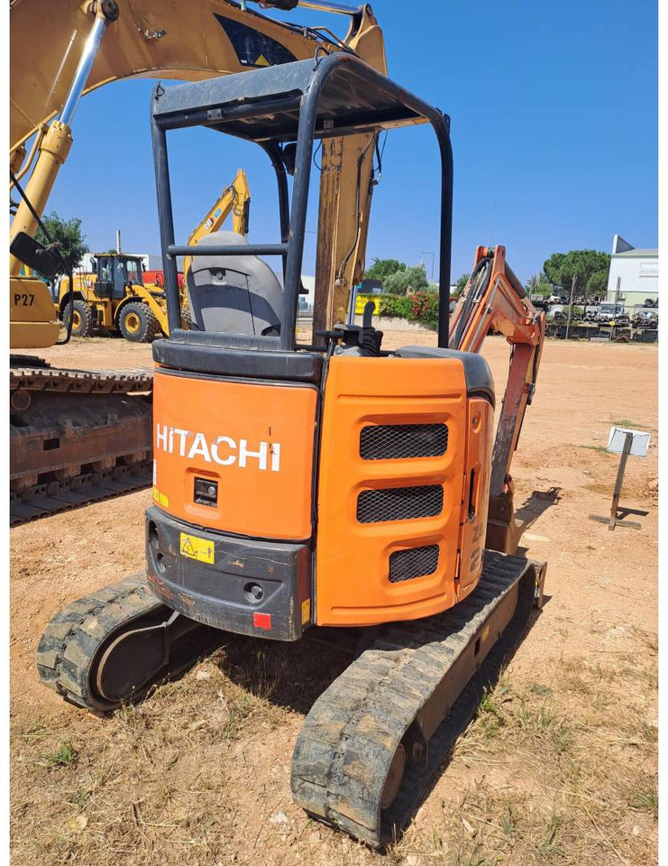HITACHI ZX26U - Bager gusjeničar: slika HITACHI ZX26U - Bager gusjeničar HITACHI ZX26U - Bager gusjeničar: slika HITACHI ZX26U - Bager gusjeničar