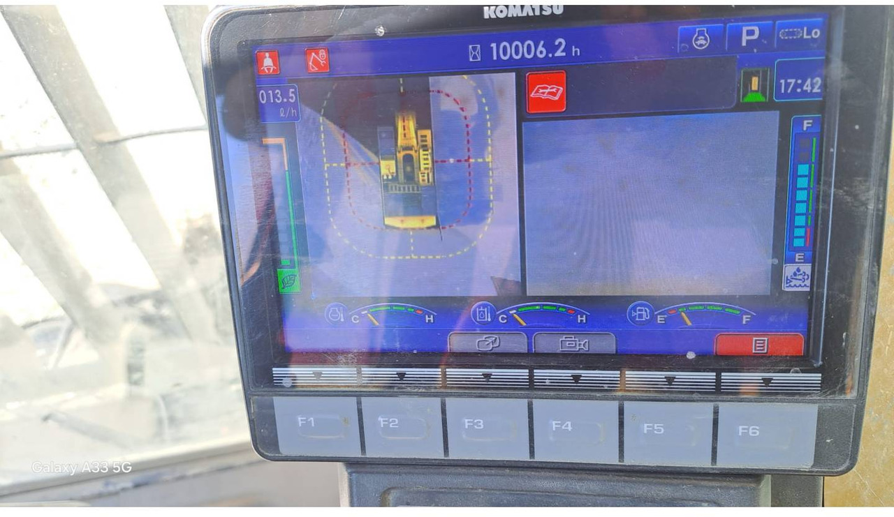 KOMATSU PC700LC - 11 - Bager gusjeničar: slika KOMATSU PC700LC - 11 - Bager gusjeničar KOMATSU PC700LC - 11 - Bager gusjeničar: slika KOMATSU PC700LC - 11 - Bager gusjeničar