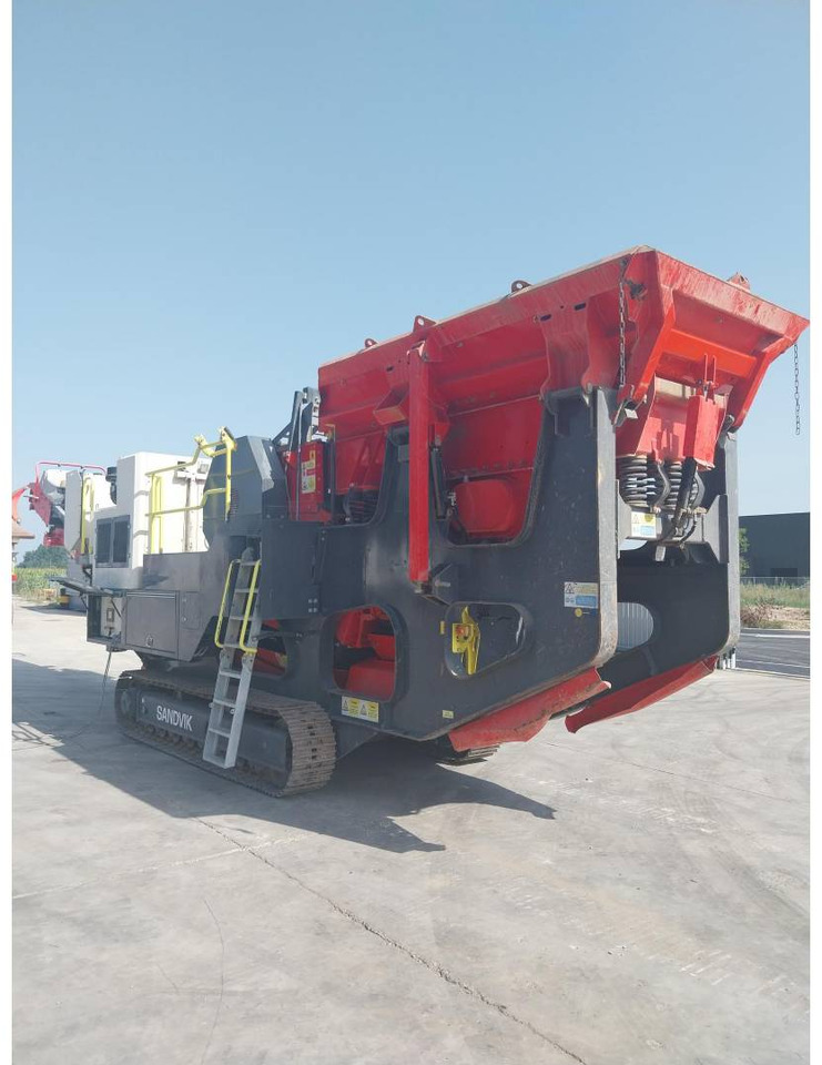 SANDVIK MINING & CONSTRUCTION QJ241 - Drobilica: slika SANDVIK MINING & CONSTRUCTION QJ241 - Drobilica SANDVIK MINING & CONSTRUCTION QJ241 - Drobilica: slika SANDVIK MINING & CONSTRUCTION QJ241 - Drobilica