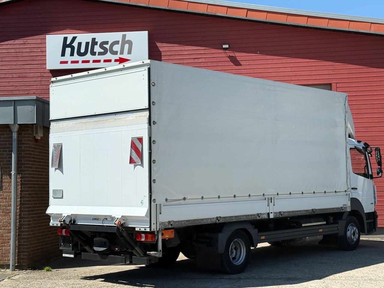 Mercedes-Benz Atego 818L Plane, Ladebordwand, Klima, AHK - Kamion s ceradom: slika Mercedes-Benz Atego 818L Plane, Ladebordwand, Klima, AHK - Kamion s ceradom Mercedes-Benz Atego 818L Plane, Ladebordwand, Klima, AHK - Kamion s ceradom: slika Mercedes-Benz Atego 818L Plane, Ladebordwand, Klima, AHK - Kamion s ceradom