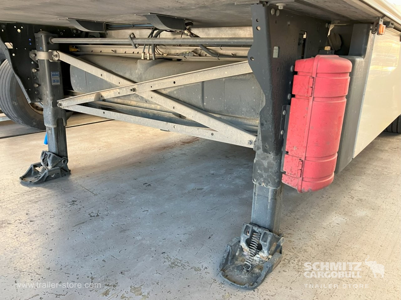 SCHMITZ Semiremolque Frigo Standard Double deck - Izotermna poluprikolica: slika SCHMITZ Semiremolque Frigo Standard Double deck - Izotermna poluprikolica SCHMITZ Semiremolque Frigo Standard Double deck - Izotermna poluprikolica: slika SCHMITZ Semiremolque Frigo Standard Double deck - Izotermna poluprikolica