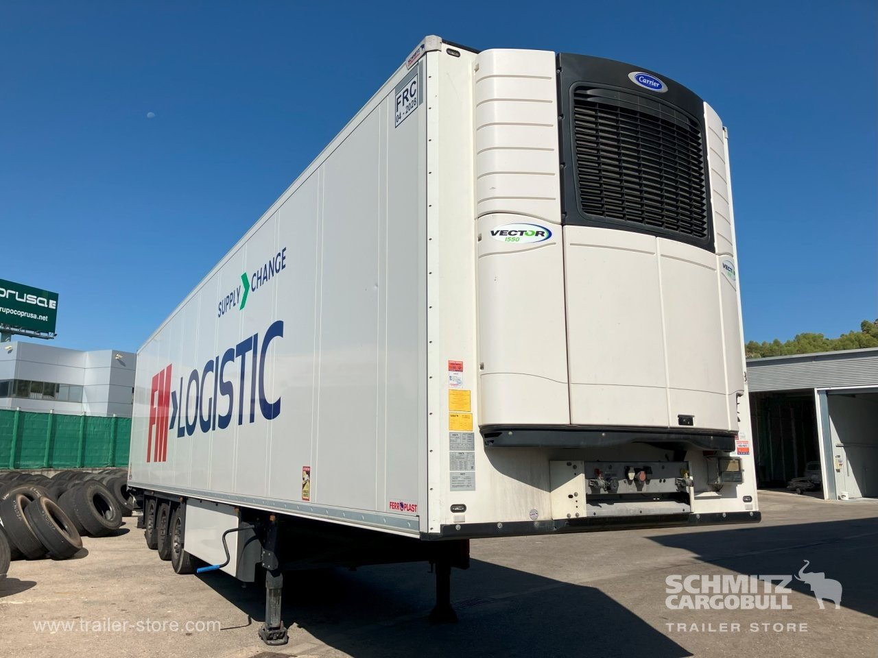 SCHMITZ Semiremolque Frigo Standard Double deck - Izotermna poluprikolica: slika SCHMITZ Semiremolque Frigo Standard Double deck - Izotermna poluprikolica SCHMITZ Semiremolque Frigo Standard Double deck - Izotermna poluprikolica: slika SCHMITZ Semiremolque Frigo Standard Double deck - Izotermna poluprikolica