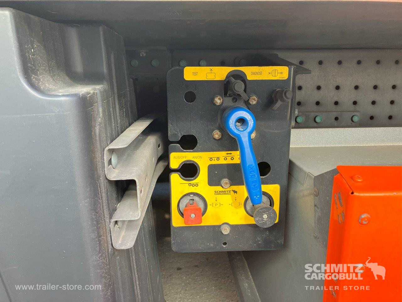 SCHMITZ Semiremolque Frigo Standard - Izotermna poluprikolica: slika SCHMITZ Semiremolque Frigo Standard - Izotermna poluprikolica SCHMITZ Semiremolque Frigo Standard - Izotermna poluprikolica: slika SCHMITZ Semiremolque Frigo Standard - Izotermna poluprikolica