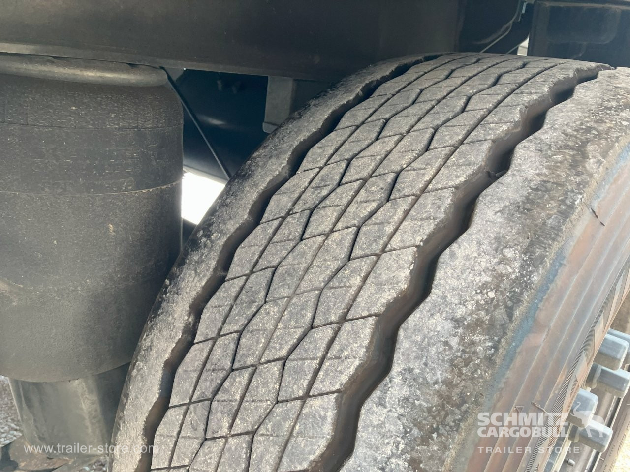SCHMITZ Semiremolque Frigo Standard - Izotermna poluprikolica: slika SCHMITZ Semiremolque Frigo Standard - Izotermna poluprikolica SCHMITZ Semiremolque Frigo Standard - Izotermna poluprikolica: slika SCHMITZ Semiremolque Frigo Standard - Izotermna poluprikolica