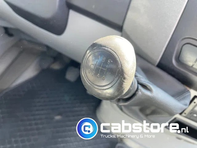 Dostavno vozilo Mercedes-Benz Sprinter  516 CDI 2.2 163 Pk Euro 6 - Oprijwagen - Trekhaak - Year 2017: slika Dostavno vozilo Mercedes-Benz Sprinter  516 CDI 2.2 163 Pk Euro 6 - Oprijwagen - Trekhaak - Year 2017