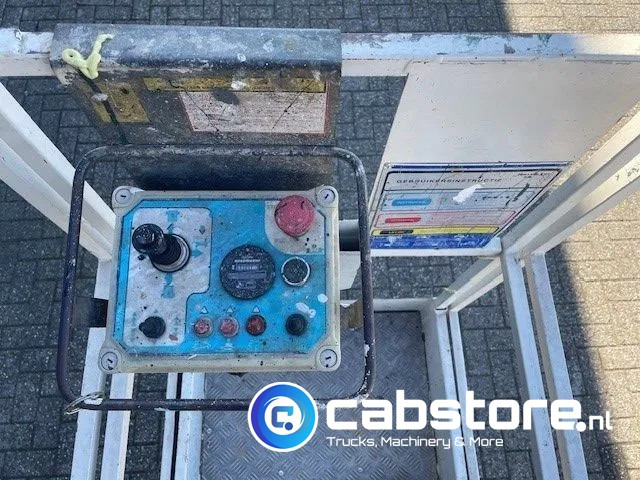 Iteco IG 4080 Schaarhoogwerker Abeitsbuhne - Skylift - Year 2001 - High 6.2 meter - Škarasta podizna platforma: slika Iteco IG 4080 Schaarhoogwerker Abeitsbuhne - Skylift - Year 2001 - High 6.2 meter - Škarasta podizna platforma Iteco IG 4080 Schaarhoogwerker Abeitsbuhne - Skylift - Year 2001 - High 6.2 meter - Škarasta podizna platforma: slika Iteco IG 4080 Schaarhoogwerker Abeitsbuhne - Skylift - Year 2001 - High 6.2 meter - Škarasta podizna platforma