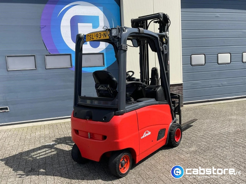 Linde E18PH-01 Elektrische hef truck - Electric Forklift - Year 2011- Side shift - Vorkverstelling - Viličar: slika Linde E18PH-01 Elektrische hef truck - Electric Forklift - Year 2011- Side shift - Vorkverstelling - Viličar Linde E18PH-01 Elektrische hef truck - Electric Forklift - Year 2011- Side shift - Vorkverstelling - Viličar: slika Linde E18PH-01 Elektrische hef truck - Electric Forklift - Year 2011- Side shift - Vorkverstelling - Viličar