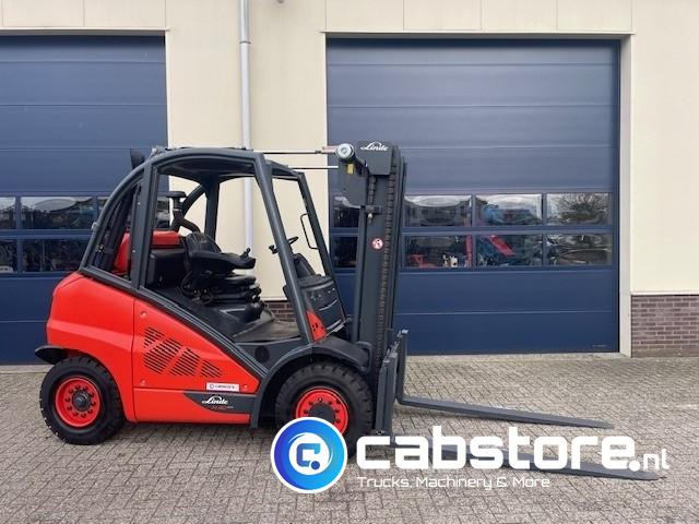 Linde H40T-02 EVO Forklift - LPG / Gas - 6 Cilinder - Bouwjaar 2013 - 4 Ton - Draaiuren 2527 - Very Good Condition ! - Viličar: slika Linde H40T-02 EVO Forklift - LPG / Gas - 6 Cilinder - Bouwjaar 2013 - 4 Ton - Draaiuren 2527 - Very Good Condition ! - Viličar Linde H40T-02 EVO Forklift - LPG / Gas - 6 Cilinder - Bouwjaar 2013 - 4 Ton - Draaiuren 2527 - Very Good Condition ! - Viličar: slika Linde H40T-02 EVO Forklift - LPG / Gas - 6 Cilinder - Bouwjaar 2013 - 4 Ton - Draaiuren 2527 - Very Good Condition ! - Viličar