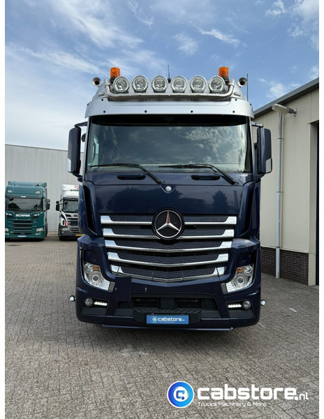 Mercedes-Benz ACTROS 3663 Euro 6 - 8x2 - RETARDER - Bouwjaar 09-2017 - 30 Ton's Container Kabelsysteem - Km 476.892 - Good condition - Kamion s kabelskim sustavom: slika Mercedes-Benz ACTROS 3663 Euro 6 - 8x2 - RETARDER - Bouwjaar 09-2017 - 30 Ton's Container Kabelsysteem - Km 476.892 - Good condition - Kamion s kabelskim sustavom Mercedes-Benz ACTROS 3663 Euro 6 - 8x2 - RETARDER - Bouwjaar 09-2017 - 30 Ton's Container Kabelsysteem - Km 476.892 - Good condition - Kamion s kabelskim sustavom: slika Mercedes-Benz ACTROS 3663 Euro 6 - 8x2 - RETARDER - Bouwjaar 09-2017 - 30 Ton's Container Kabelsysteem - Km 476.892 - Good condition - Kamion s kabelskim sustavom