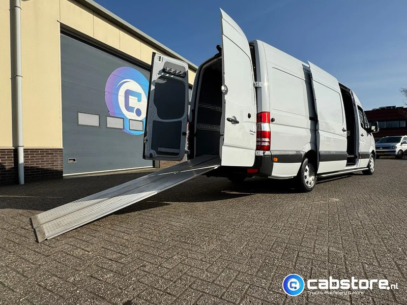 Mercedes-Benz Sprinter 316 CDI L3/H2 316 CDI Euro 5 - L3/H2 - Automaat - Geïntegreerde rijplaten in vloer - Bearlock - Year 2015 - Furgon: slika Mercedes-Benz Sprinter 316 CDI L3/H2 316 CDI Euro 5 - L3/H2 - Automaat - Geïntegreerde rijplaten in vloer - Bearlock - Year 2015 - Furgon Mercedes-Benz Sprinter 316 CDI L3/H2 316 CDI Euro 5 - L3/H2 - Automaat - Geïntegreerde rijplaten in vloer - Bearlock - Year 2015 - Furgon: slika Mercedes-Benz Sprinter 316 CDI L3/H2 316 CDI Euro 5 - L3/H2 - Automaat - Geïntegreerde rijplaten in vloer - Bearlock - Year 2015 - Furgon