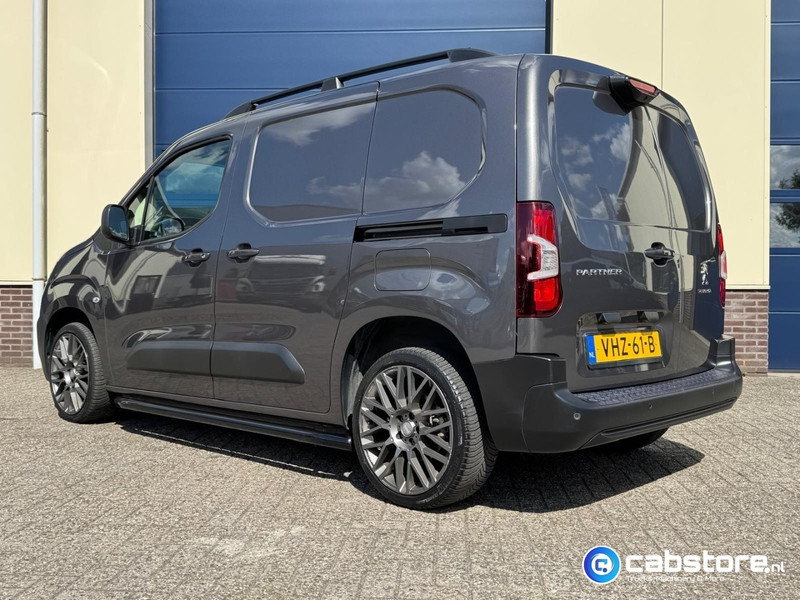Peugeot Partner 1.5 Blue HDI Asphalt Euro 6 - Gesloten bestelwagen - Bouwjaar 2021 - Km 45.128 !! - Luxe uitvoering - Zeer mooi !! - Mali kombi: slika Peugeot Partner 1.5 Blue HDI Asphalt Euro 6 - Gesloten bestelwagen - Bouwjaar 2021 - Km 45.128 !! - Luxe uitvoering - Zeer mooi !! - Mali kombi Peugeot Partner 1.5 Blue HDI Asphalt Euro 6 - Gesloten bestelwagen - Bouwjaar 2021 - Km 45.128 !! - Luxe uitvoering - Zeer mooi !! - Mali kombi: slika Peugeot Partner 1.5 Blue HDI Asphalt Euro 6 - Gesloten bestelwagen - Bouwjaar 2021 - Km 45.128 !! - Luxe uitvoering - Zeer mooi !! - Mali kombi