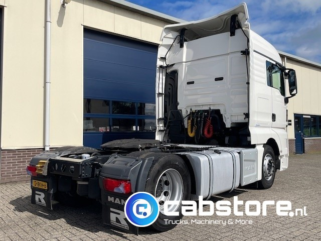 MAN TGX 18.420 4x2 Euro 6 MAN TGX 18.420 4x2 BLS Euro 6 - XLX Cabine - WB 360 - Bouwjaar 2018 - Km 681.675 - Good condition! - Tegljač: slika MAN TGX 18.420 4x2 Euro 6 MAN TGX 18.420 4x2 BLS Euro 6 - XLX Cabine - WB 360 - Bouwjaar 2018 - Km 681.675 - Good condition! - Tegljač MAN TGX 18.420 4x2 Euro 6 MAN TGX 18.420 4x2 BLS Euro 6 - XLX Cabine - WB 360 - Bouwjaar 2018 - Km 681.675 - Good condition! - Tegljač: slika MAN TGX 18.420 4x2 Euro 6 MAN TGX 18.420 4x2 BLS Euro 6 - XLX Cabine - WB 360 - Bouwjaar 2018 - Km 681.675 - Good condition! - Tegljač
