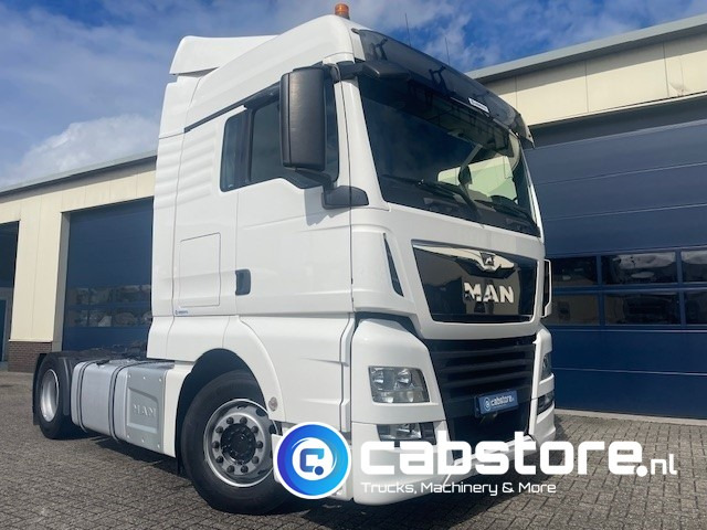 MAN TGX 18.420 4x2 Euro 6 MAN TGX 18.420 4x2 BLS Euro 6 - XLX Cabine - WB 360 - Bouwjaar 2018 - Km 681.675 - Good condition! - Tegljač: slika MAN TGX 18.420 4x2 Euro 6 MAN TGX 18.420 4x2 BLS Euro 6 - XLX Cabine - WB 360 - Bouwjaar 2018 - Km 681.675 - Good condition! - Tegljač MAN TGX 18.420 4x2 Euro 6 MAN TGX 18.420 4x2 BLS Euro 6 - XLX Cabine - WB 360 - Bouwjaar 2018 - Km 681.675 - Good condition! - Tegljač: slika MAN TGX 18.420 4x2 Euro 6 MAN TGX 18.420 4x2 BLS Euro 6 - XLX Cabine - WB 360 - Bouwjaar 2018 - Km 681.675 - Good condition! - Tegljač