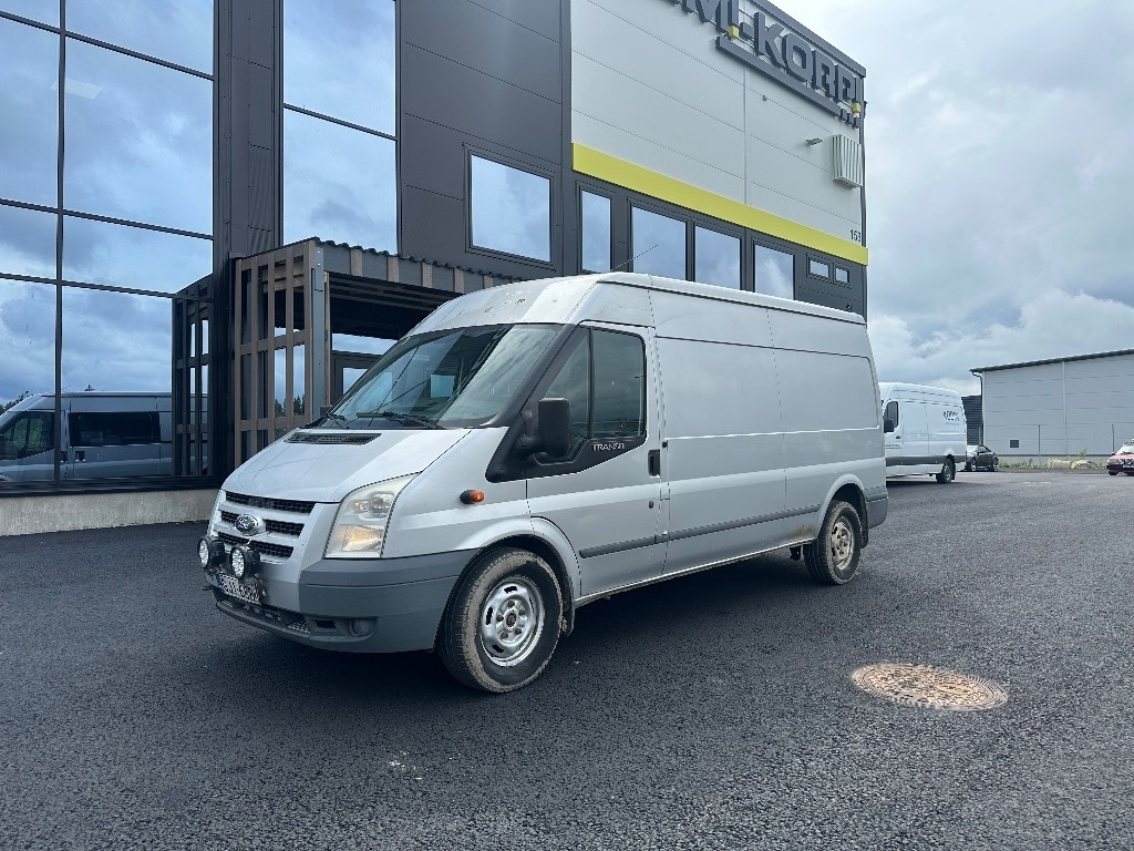 Ford Transit T350 4X4 huoltohyllyt - Furgon: slika Ford Transit T350 4X4 huoltohyllyt - Furgon Ford Transit T350 4X4 huoltohyllyt - Furgon: slika Ford Transit T350 4X4 huoltohyllyt - Furgon