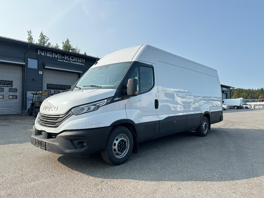 Iveco Daily 35S16A8 16m3 - Furgon: slika Iveco Daily 35S16A8 16m3 - Furgon Iveco Daily 35S16A8 16m3 - Furgon: slika Iveco Daily 35S16A8 16m3 - Furgon