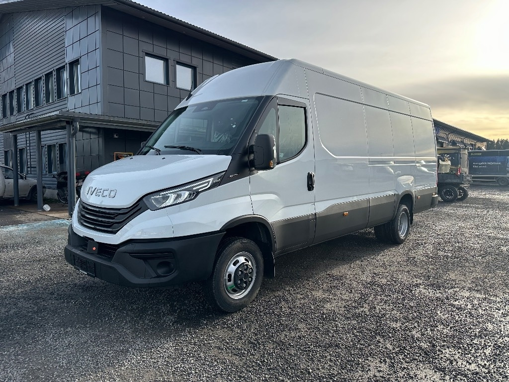 Iveco Daily 50C18 16m3 - Furgon: slika Iveco Daily 50C18 16m3 - Furgon Iveco Daily 50C18 16m3 - Furgon: slika Iveco Daily 50C18 16m3 - Furgon