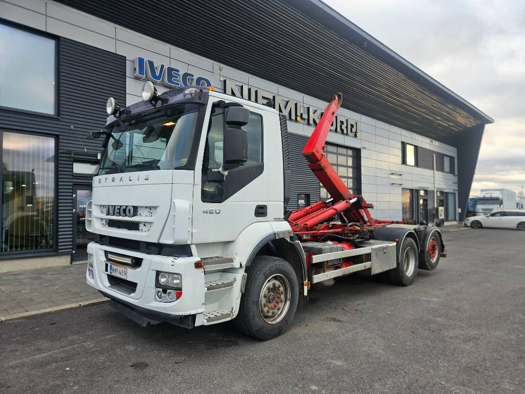 Iveco Stralis 260 S42 6x2*4 - Kamion s kukastom dizalicom: slika Iveco Stralis 260 S42 6x2*4 - Kamion s kukastom dizalicom Iveco Stralis 260 S42 6x2*4 - Kamion s kukastom dizalicom: slika Iveco Stralis 260 S42 6x2*4 - Kamion s kukastom dizalicom