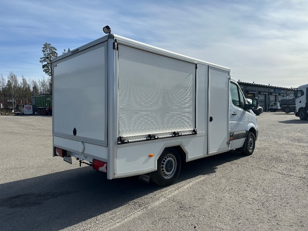 Mercedes-Benz Sprinter 316 Huoltoauto - Dostavno vozilo sa zatvorenim sandukom: slika Mercedes-Benz Sprinter 316 Huoltoauto - Dostavno vozilo sa zatvorenim sandukom Mercedes-Benz Sprinter 316 Huoltoauto - Dostavno vozilo sa zatvorenim sandukom: slika Mercedes-Benz Sprinter 316 Huoltoauto - Dostavno vozilo sa zatvorenim sandukom