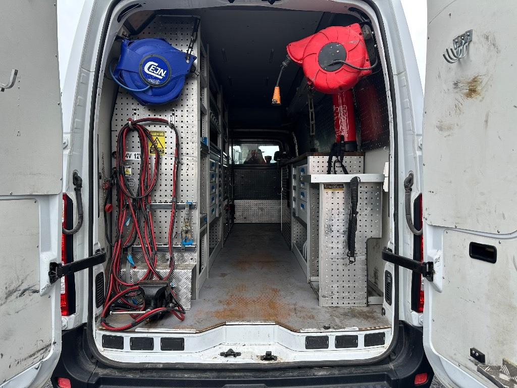 Renault Master huoltoauto varusteineen - Furgon: slika Renault Master huoltoauto varusteineen - Furgon Renault Master huoltoauto varusteineen - Furgon: slika Renault Master huoltoauto varusteineen - Furgon