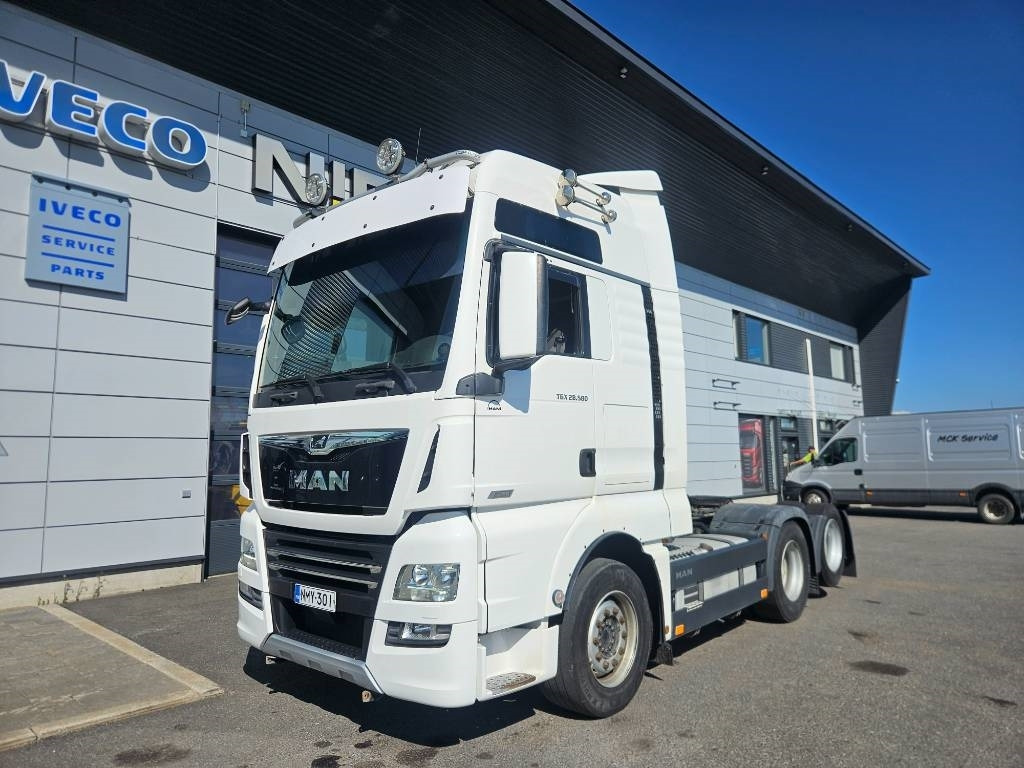 MAN TGX 580 6x2 - Tegljač: slika MAN TGX 580 6x2 - Tegljač MAN TGX 580 6x2 - Tegljač: slika MAN TGX 580 6x2 - Tegljač