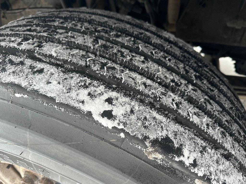 Volvo FH 13 500hv 8x4*4 - Kamion s kranom: slika Volvo FH 13 500hv 8x4*4 - Kamion s kranom Volvo FH 13 500hv 8x4*4 - Kamion s kranom: slika Volvo FH 13 500hv 8x4*4 - Kamion s kranom