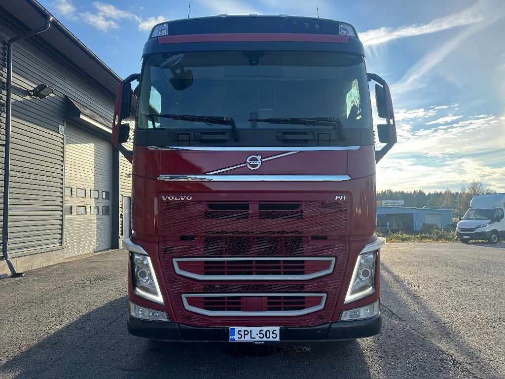 Volvo FH13 540 6x4 - Kamion s kukastom dizalicom: slika Volvo FH13 540 6x4 - Kamion s kukastom dizalicom Volvo FH13 540 6x4 - Kamion s kukastom dizalicom: slika Volvo FH13 540 6x4 - Kamion s kukastom dizalicom