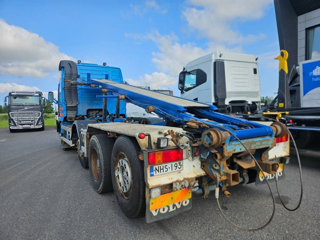 Volvo FM12 420 8x2 - Utovarivač s proklizavajućim upravljanjem: slika Volvo FM12 420 8x2 - Utovarivač s proklizavajućim upravljanjem Volvo FM12 420 8x2 - Utovarivač s proklizavajućim upravljanjem: slika Volvo FM12 420 8x2 - Utovarivač s proklizavajućim upravljanjem