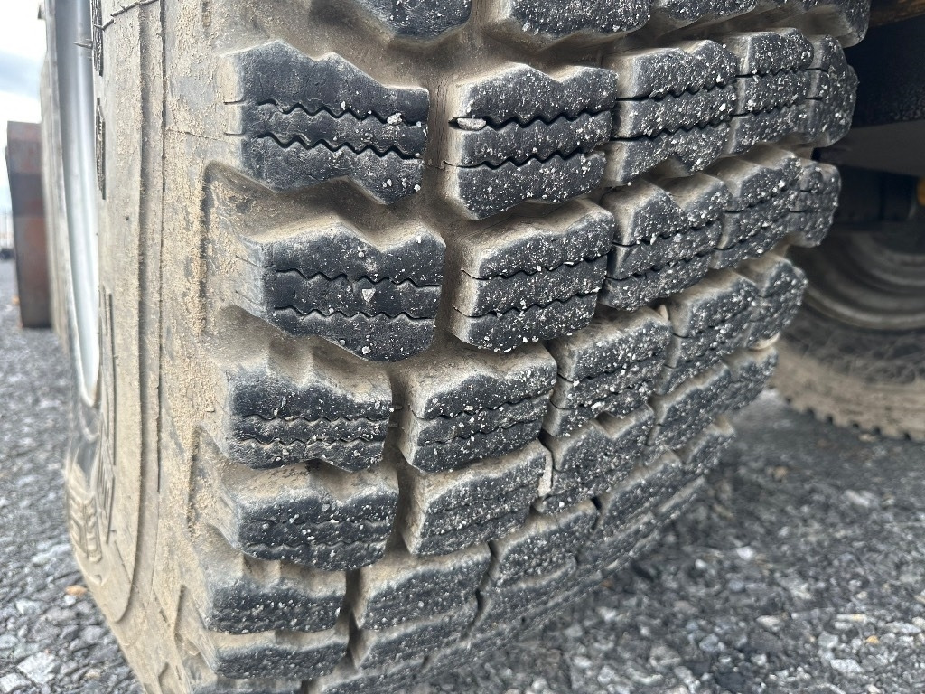 Volvo L45B 4X4 /245 - Utovarivač na kotačima: slika Volvo L45B 4X4 /245 - Utovarivač na kotačima Volvo L45B 4X4 /245 - Utovarivač na kotačima: slika Volvo L45B 4X4 /245 - Utovarivač na kotačima
