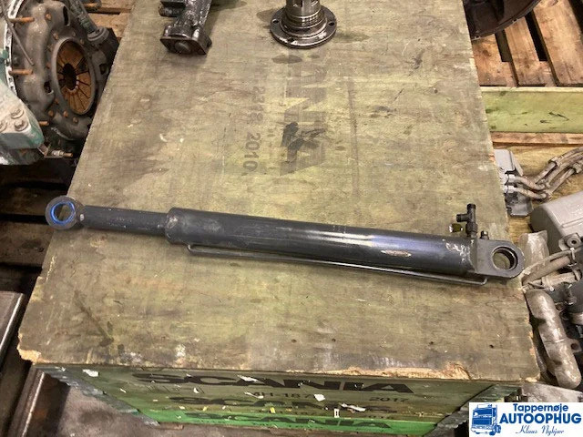 Scania APS Air dryer P/N: 2440300 - Električni sustav za Kamion: slika Scania APS Air dryer P/N: 2440300 - Električni sustav za Kamion Scania APS Air dryer P/N: 2440300 - Električni sustav za Kamion: slika Scania APS Air dryer P/N: 2440300 - Električni sustav za Kamion