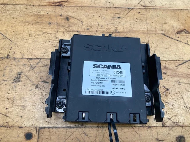 Scania ECU BWE – Scania 3088722 – Scania 3203504 - Upravljačka jedinica (ECU) za Kamion: slika Scania ECU BWE – Scania 3088722 – Scania 3203504 - Upravljačka jedinica (ECU) za Kamion Scania ECU BWE – Scania 3088722 – Scania 3203504 - Upravljačka jedinica (ECU) za Kamion: slika Scania ECU BWE – Scania 3088722 – Scania 3203504 - Upravljačka jedinica (ECU) za Kamion