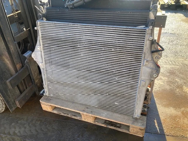 Scania Intercooler – Scania 2898837 - Motor i dijelovi za Kamion: slika Scania Intercooler – Scania 2898837 - Motor i dijelovi za Kamion Scania Intercooler – Scania 2898837 - Motor i dijelovi za Kamion: slika Scania Intercooler – Scania 2898837 - Motor i dijelovi za Kamion