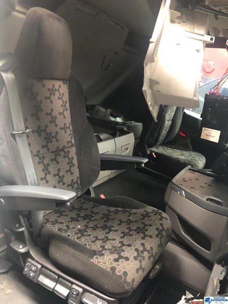 Scania Sæder P/N : 2601039 – 2601040 - Karoserija i eksterijer za Kamion: slika Scania Sæder P/N : 2601039 – 2601040 - Karoserija i eksterijer za Kamion Scania Sæder P/N : 2601039 – 2601040 - Karoserija i eksterijer za Kamion: slika Scania Sæder P/N : 2601039 – 2601040 - Karoserija i eksterijer za Kamion