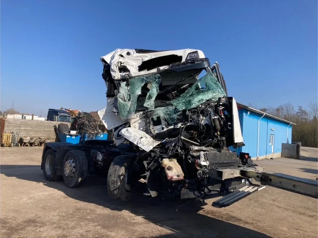 Scania R500 6X2/4 - Tegljač: slika Scania R500 6X2/4 - Tegljač Scania R500 6X2/4 - Tegljač: slika Scania R500 6X2/4 - Tegljač