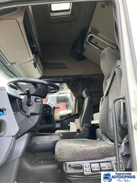 Scania R520 6X2 Retarder - Tegljač: slika Scania R520 6X2 Retarder - Tegljač Scania R520 6X2 Retarder - Tegljač: slika Scania R520 6X2 Retarder - Tegljač