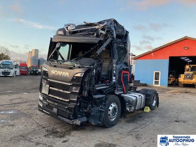 Scania R650 4X2 - Tegljač: slika Scania R650 4X2 - Tegljač Scania R650 4X2 - Tegljač: slika Scania R650 4X2 - Tegljač