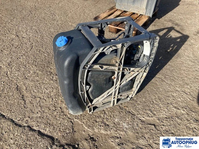 Volvo Adblue tank 21645367 – 23251720 - AdBlue spremnik za Kamion: slika Volvo Adblue tank 21645367 – 23251720 - AdBlue spremnik za Kamion Volvo Adblue tank 21645367 – 23251720 - AdBlue spremnik za Kamion: slika Volvo Adblue tank 21645367 – 23251720 - AdBlue spremnik za Kamion