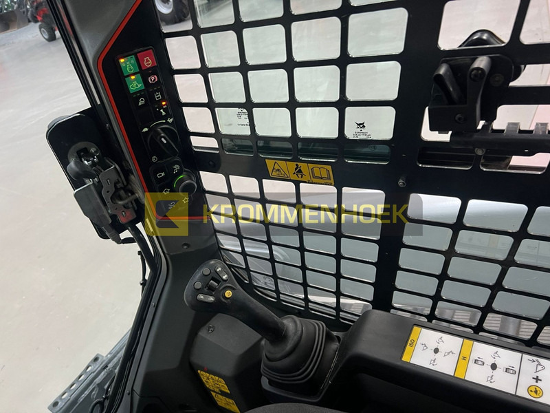 Kompaktni utovarivač gusjeničar Bobcat T 66 High Flow | Airco: slika Kompaktni utovarivač gusjeničar Bobcat T 66 High Flow | Airco