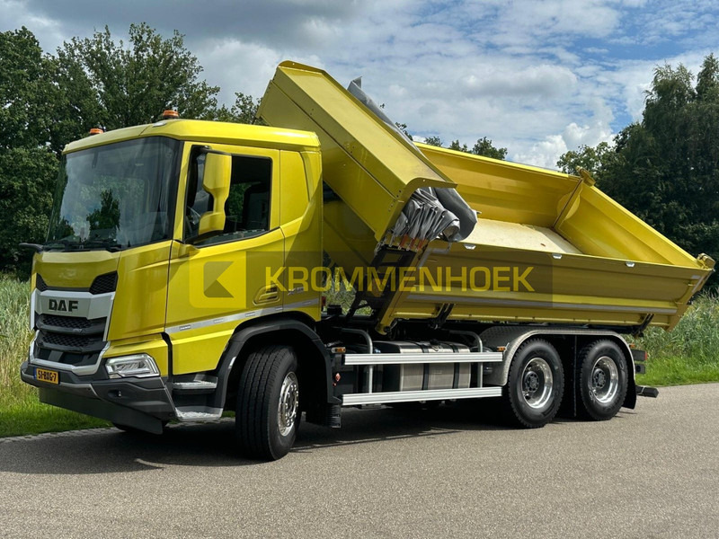 DAF XD 450 FAT Demo | 6x4 | 3 zijdige Kipper - Kiper: slika DAF XD 450 FAT Demo | 6x4 | 3 zijdige Kipper - Kiper DAF XD 450 FAT Demo | 6x4 | 3 zijdige Kipper - Kiper: slika DAF XD 450 FAT Demo | 6x4 | 3 zijdige Kipper - Kiper