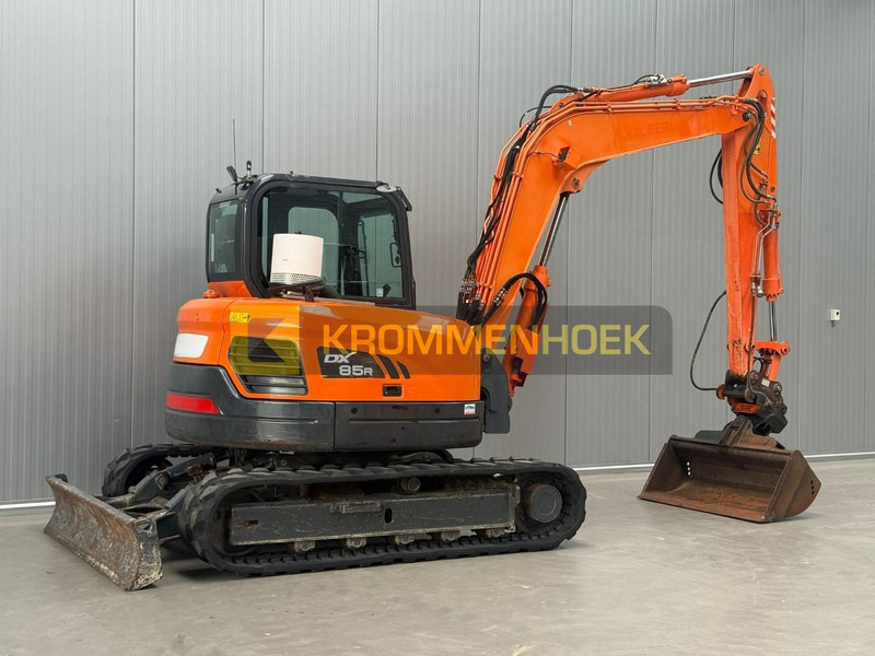 Doosan DX 85R-3 - Mini bager: slika Doosan DX 85R-3 - Mini bager Doosan DX 85R-3 - Mini bager: slika Doosan DX 85R-3 - Mini bager