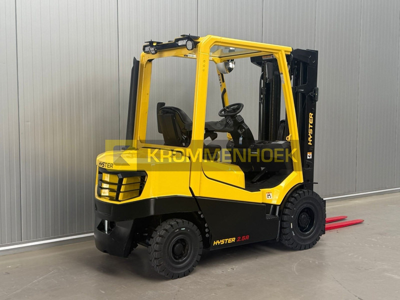 Hyster H 2.5 A - Diesel viličar: slika Hyster H 2.5 A - Diesel viličar Hyster H 2.5 A - Diesel viličar: slika Hyster H 2.5 A - Diesel viličar