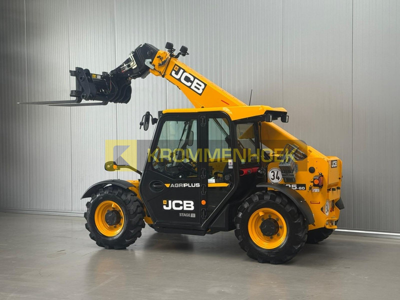 JCB 525-60 Agri plus - Teleskopski rukovatelj: slika JCB 525-60 Agri plus - Teleskopski rukovatelj JCB 525-60 Agri plus - Teleskopski rukovatelj: slika JCB 525-60 Agri plus - Teleskopski rukovatelj