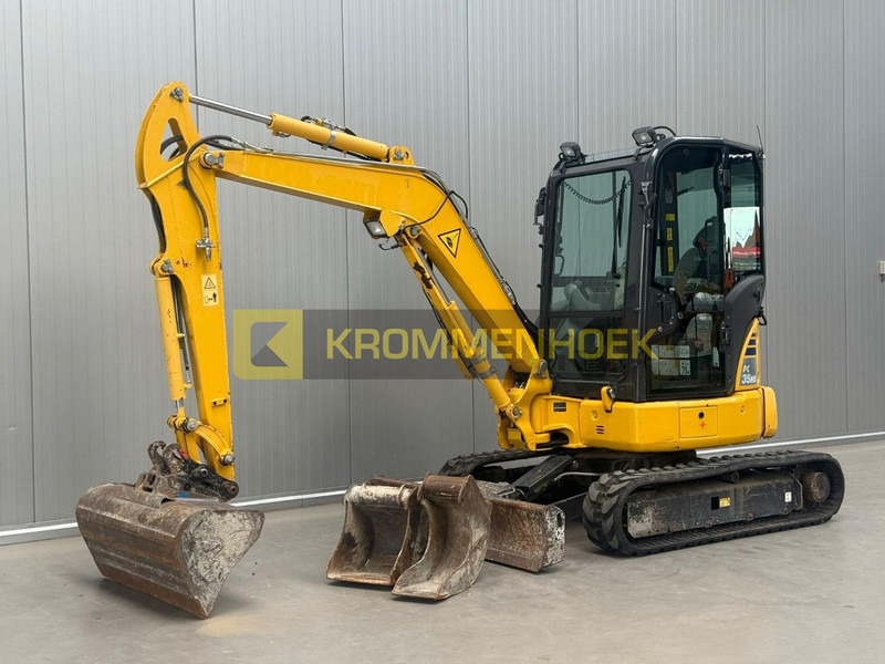 Komatsu PC 35 MR-5 - Mini bager: slika Komatsu PC 35 MR-5 - Mini bager Komatsu PC 35 MR-5 - Mini bager: slika Komatsu PC 35 MR-5 - Mini bager