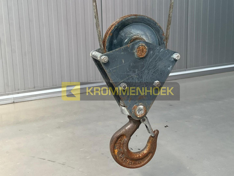 Merlo VZ 4 T - Teleskopski rukovatelj: slika Merlo VZ 4 T - Teleskopski rukovatelj Merlo VZ 4 T - Teleskopski rukovatelj: slika Merlo VZ 4 T - Teleskopski rukovatelj